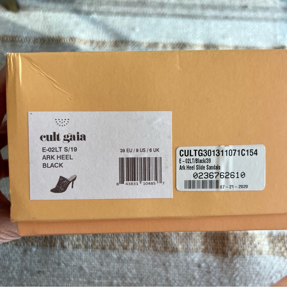 Cult Gaia Ark Sandal in Black, Size 39 (US 9) - Picture 9 of 9